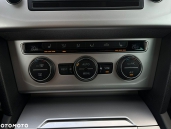 Volkswagen Passat SEDAN